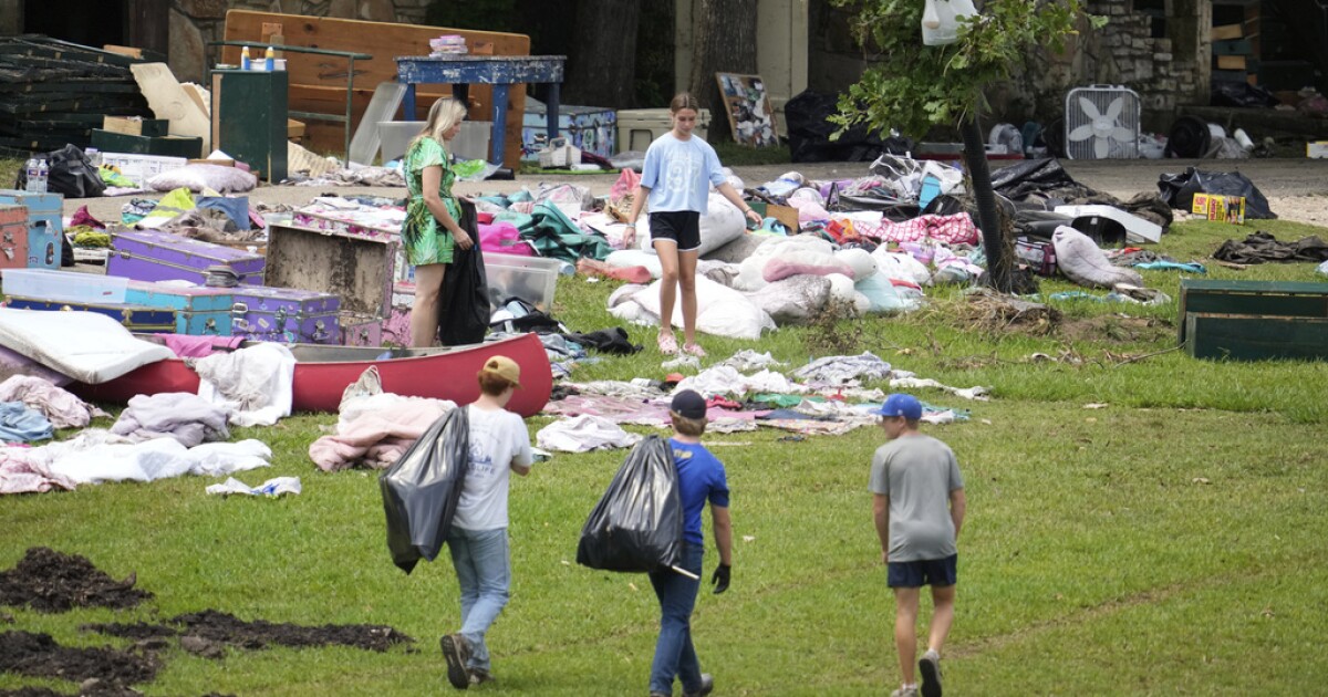 LIVE FLOOD BLOG: Trump, Texas leaders visit Texas and provide updates