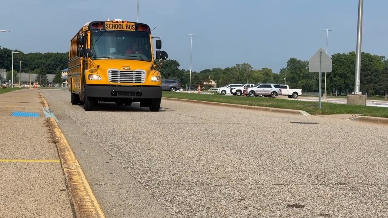 School bus.jpg