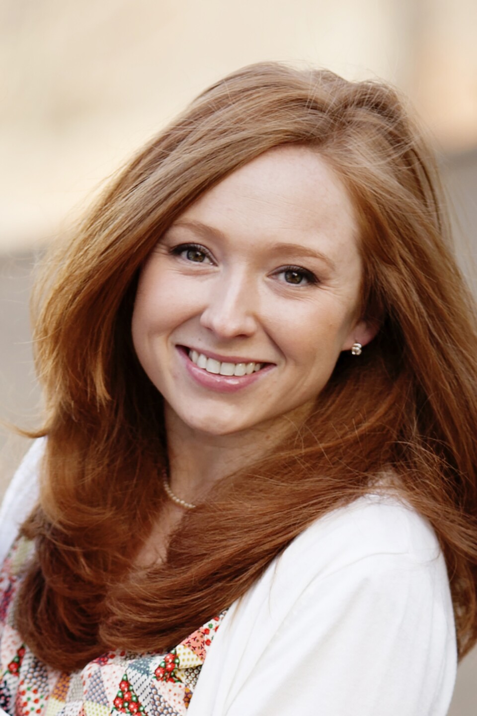 NicoleArmstrong_Headshot.jpg