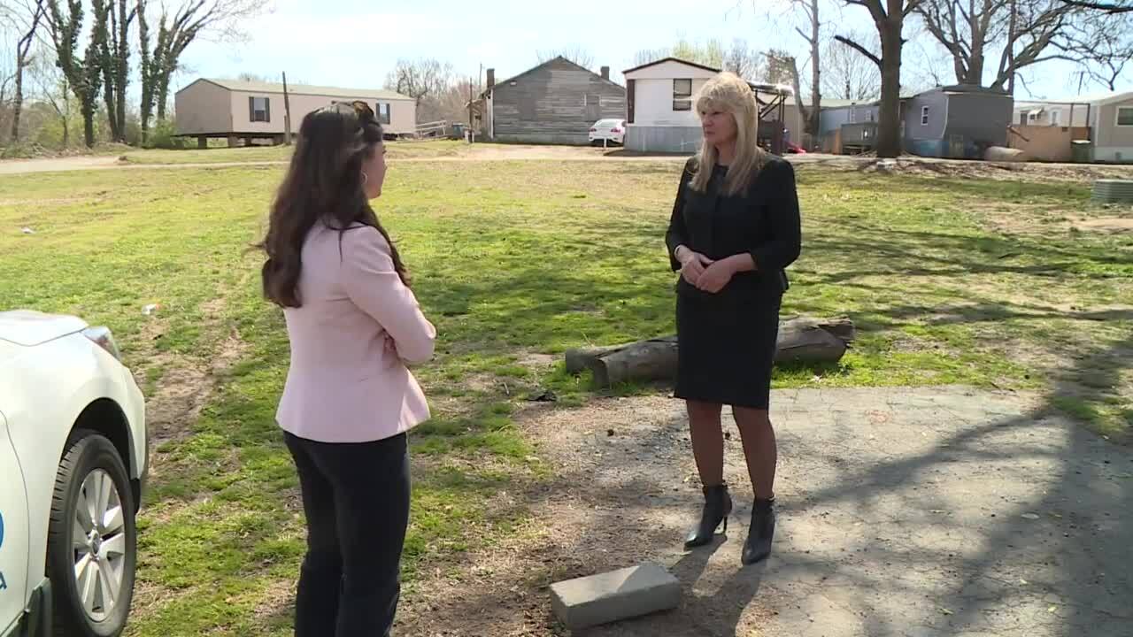 Reporter Elizabeth Holmes and Richmond City Councilwoman Reva Trammell