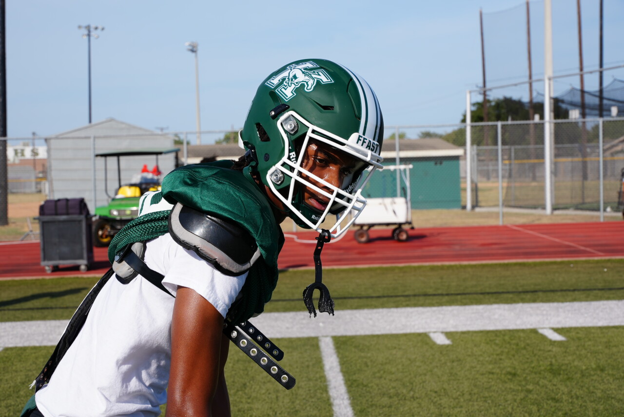 King senior receiver Damon Smith