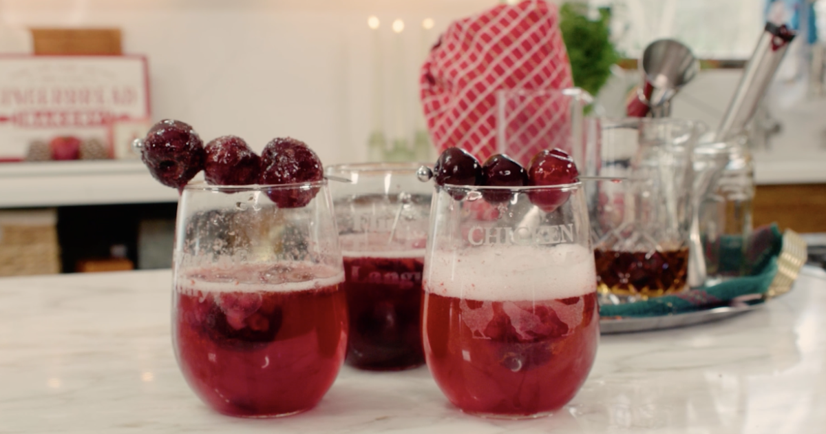 Rezept für einen Festtagscocktail: So bereiten Sie „Der Nussknacker“ zu