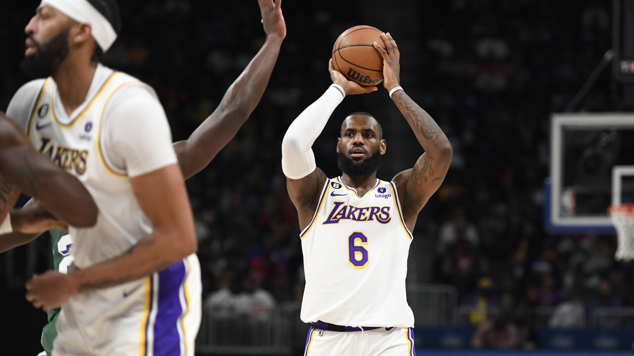LeBron James Lakers Pistons Basketball