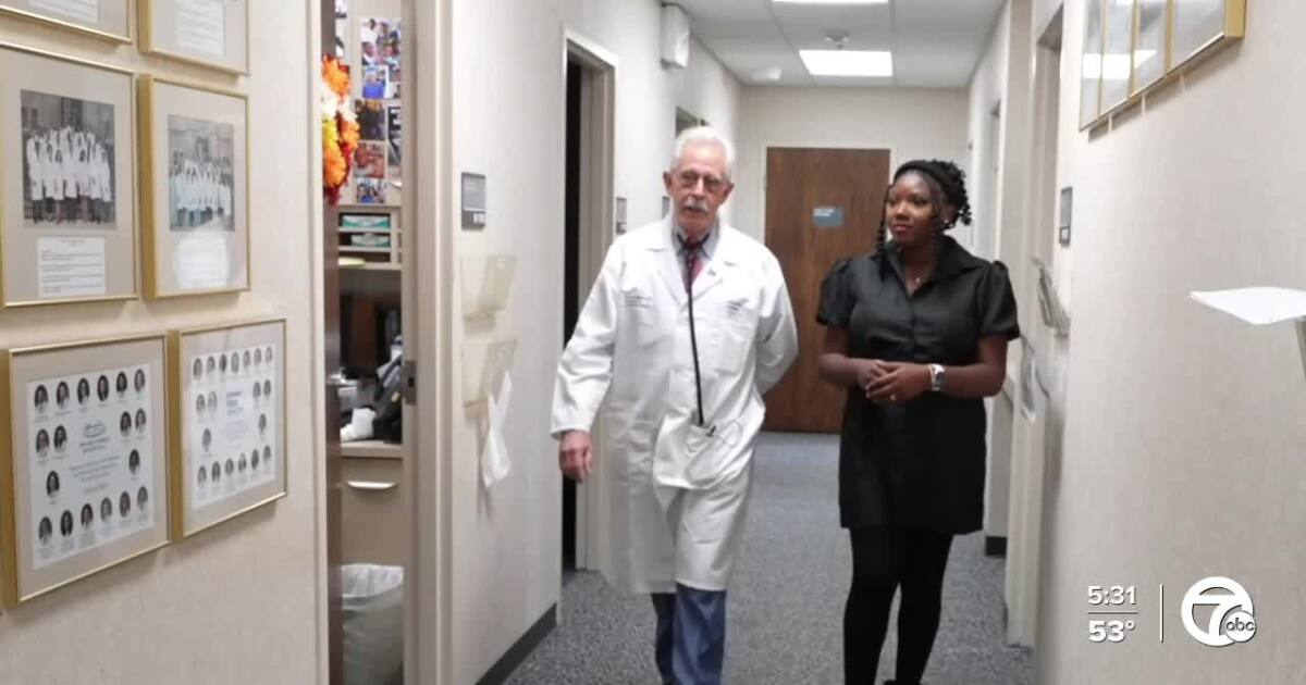Veteran doctor brings military experience to Henry Ford Hospital