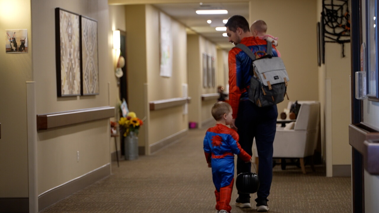 Halloween costumes Spider-men