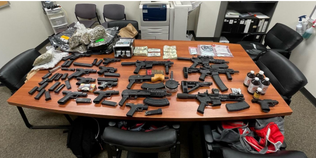 Stafford McDonalds guns 01.png