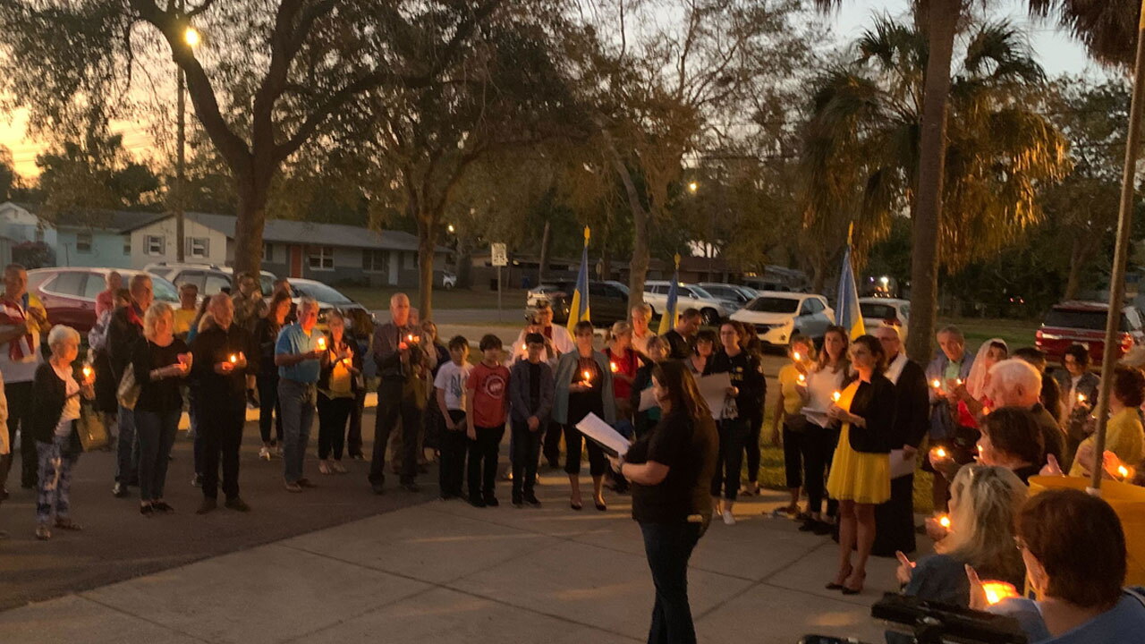 St.-Pete-Ukrainians-hold-vigil-as-Russian-conflict-continues-WFTS-ROCHELLE.jpg