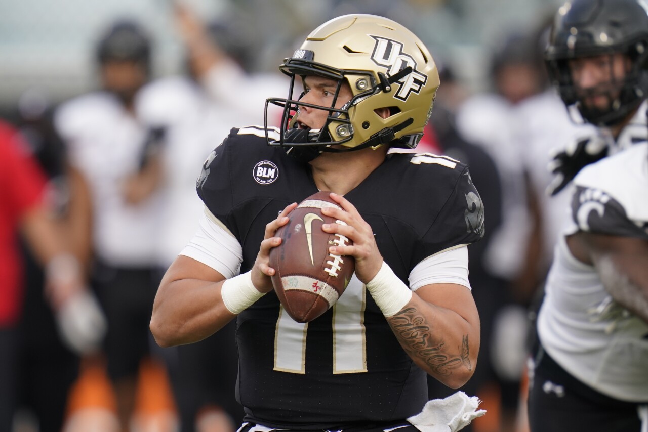UCF Knights QB Dillon Gabriel vs. Cincinnati Bearcats in 2020
