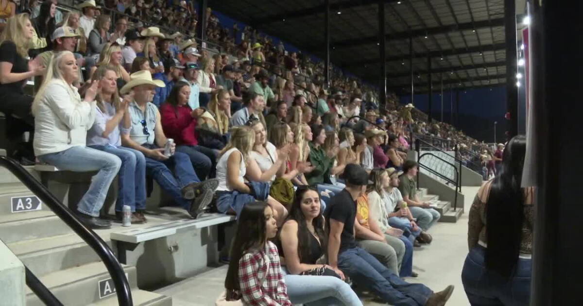 Um Rodeo Rain or shine: UM Spring Rodeo fans pack Missoula grandstands