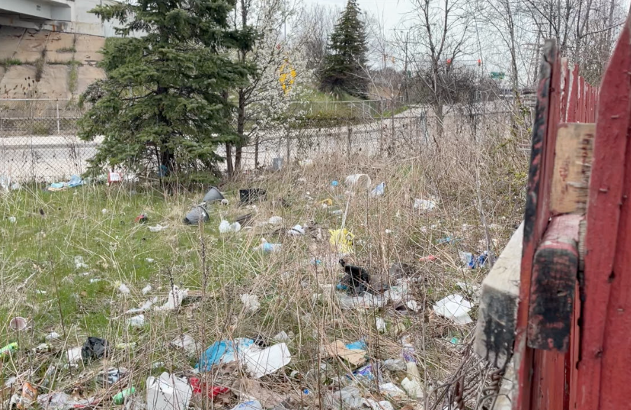 Experts: N.E. Ohio roadside litter issues require greater public education