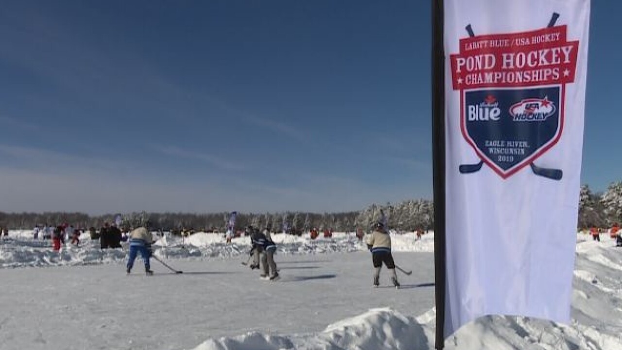 Pond Hockey in Eagle River 1