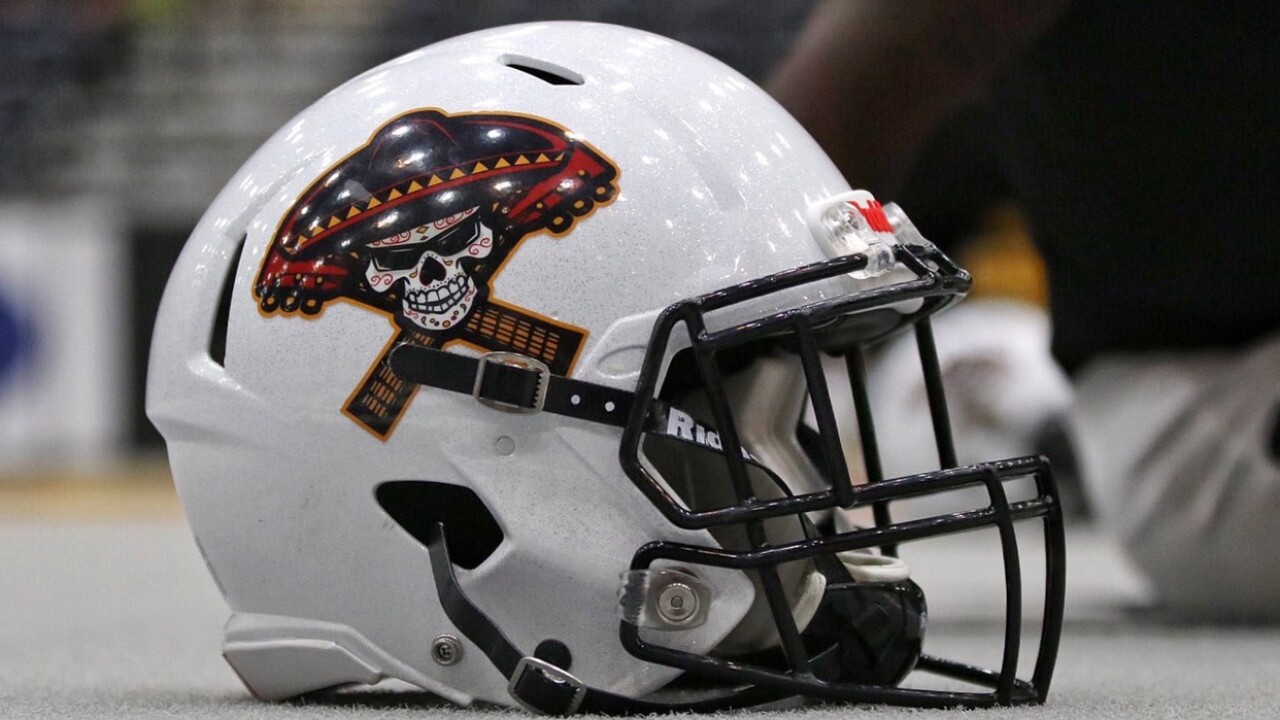 Iowa slips past Sugar Skulls 6158