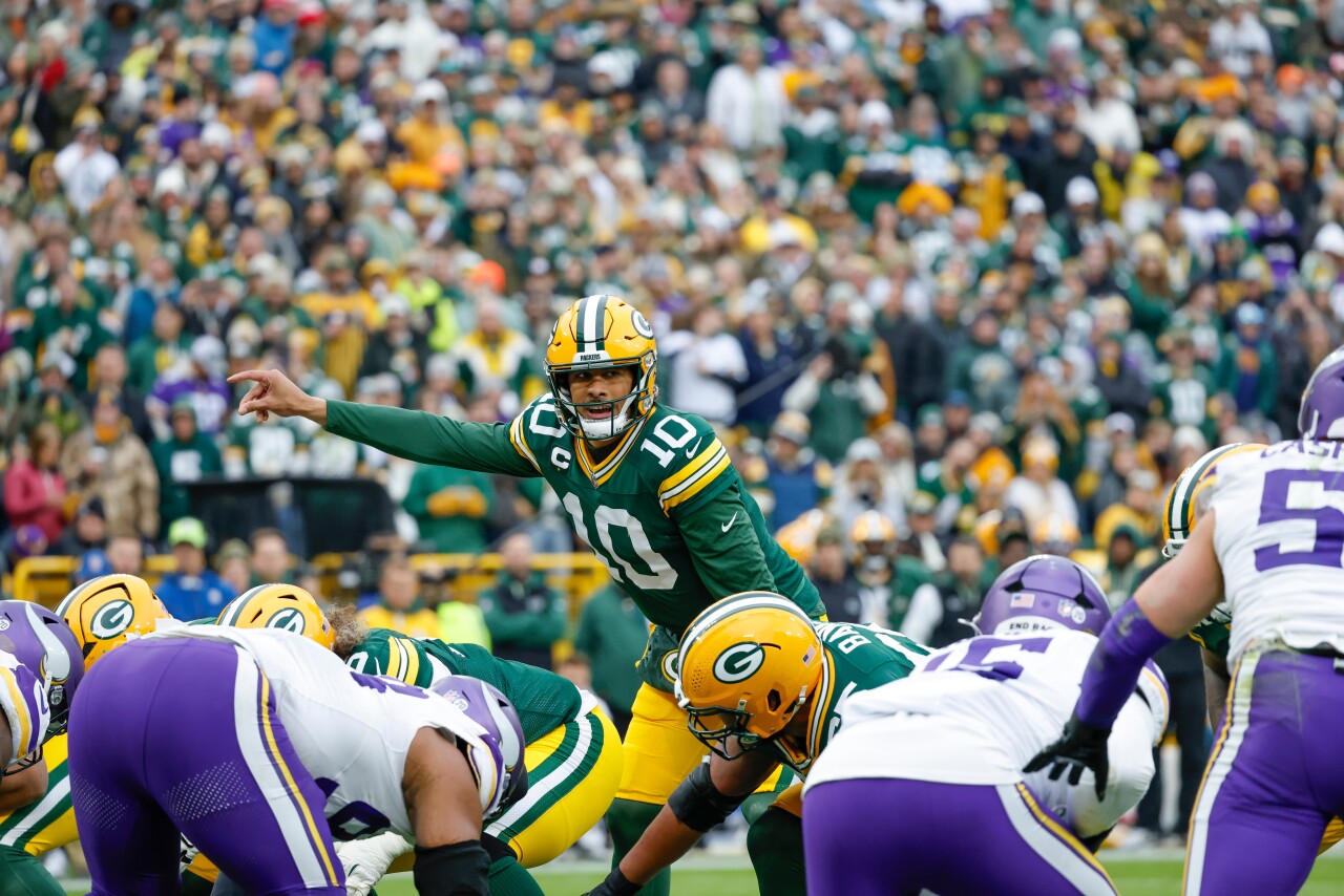 Vikings Packers Football