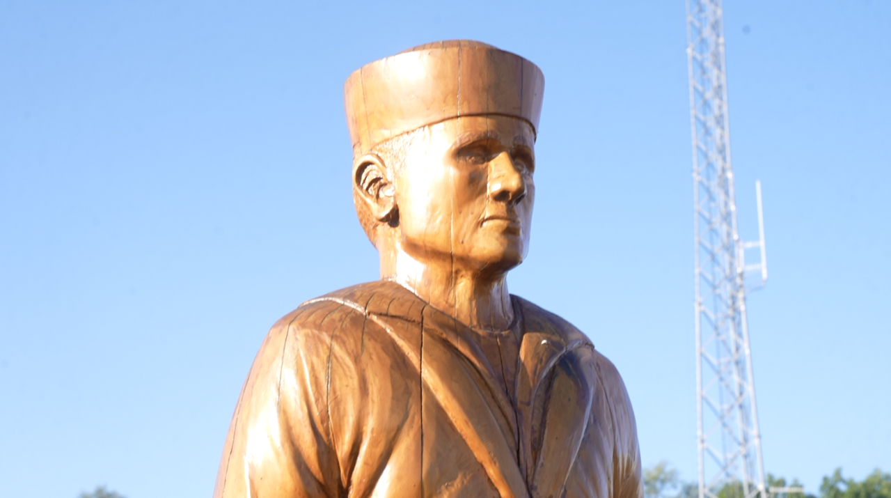 World War I soldier statue