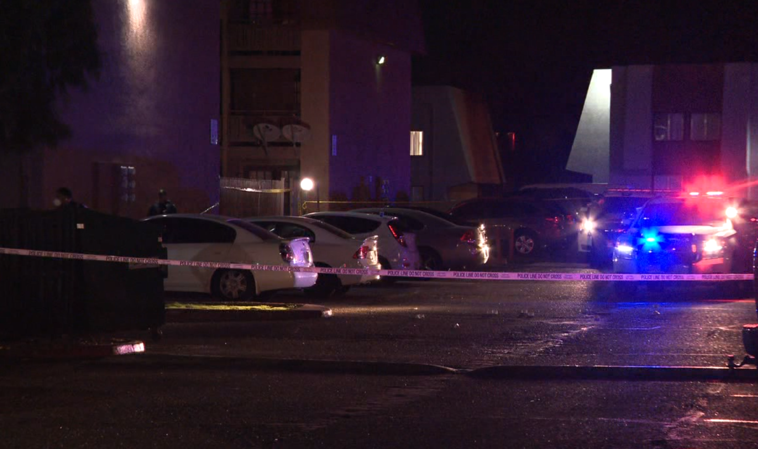 Apartment complex security guard fatally shot in Phoenix