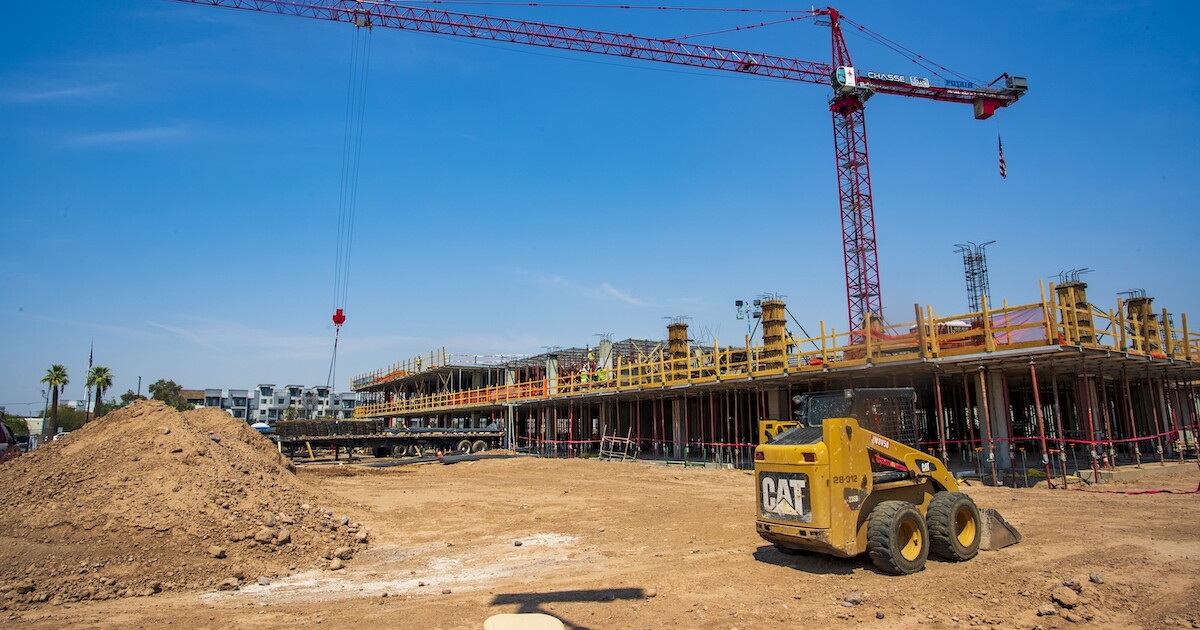 Phoenix tops the nation in multifamily construction. Will it slow down? - Vimarsana News