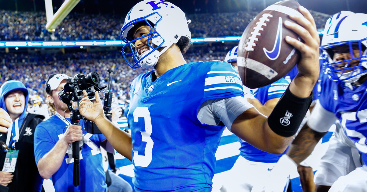 Kentucky Vaults to No. 15 in Latest AP Top 25 Poll