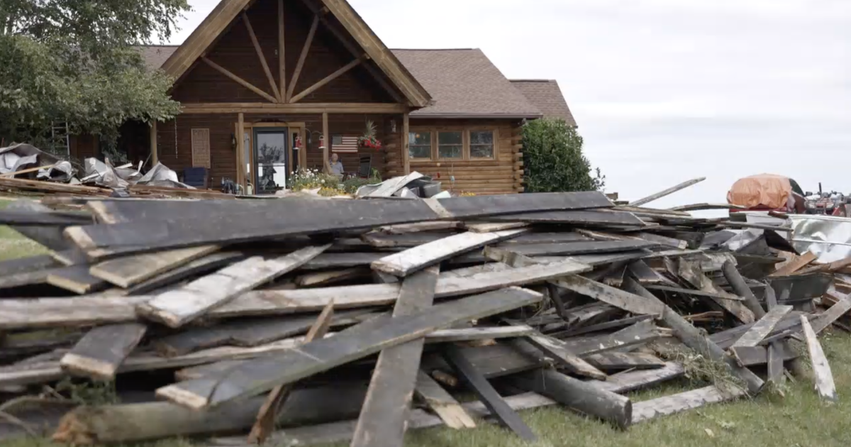 'I couldn't breathe' | Northern Kentucky families left picking up the pieces after tornado leaves damage