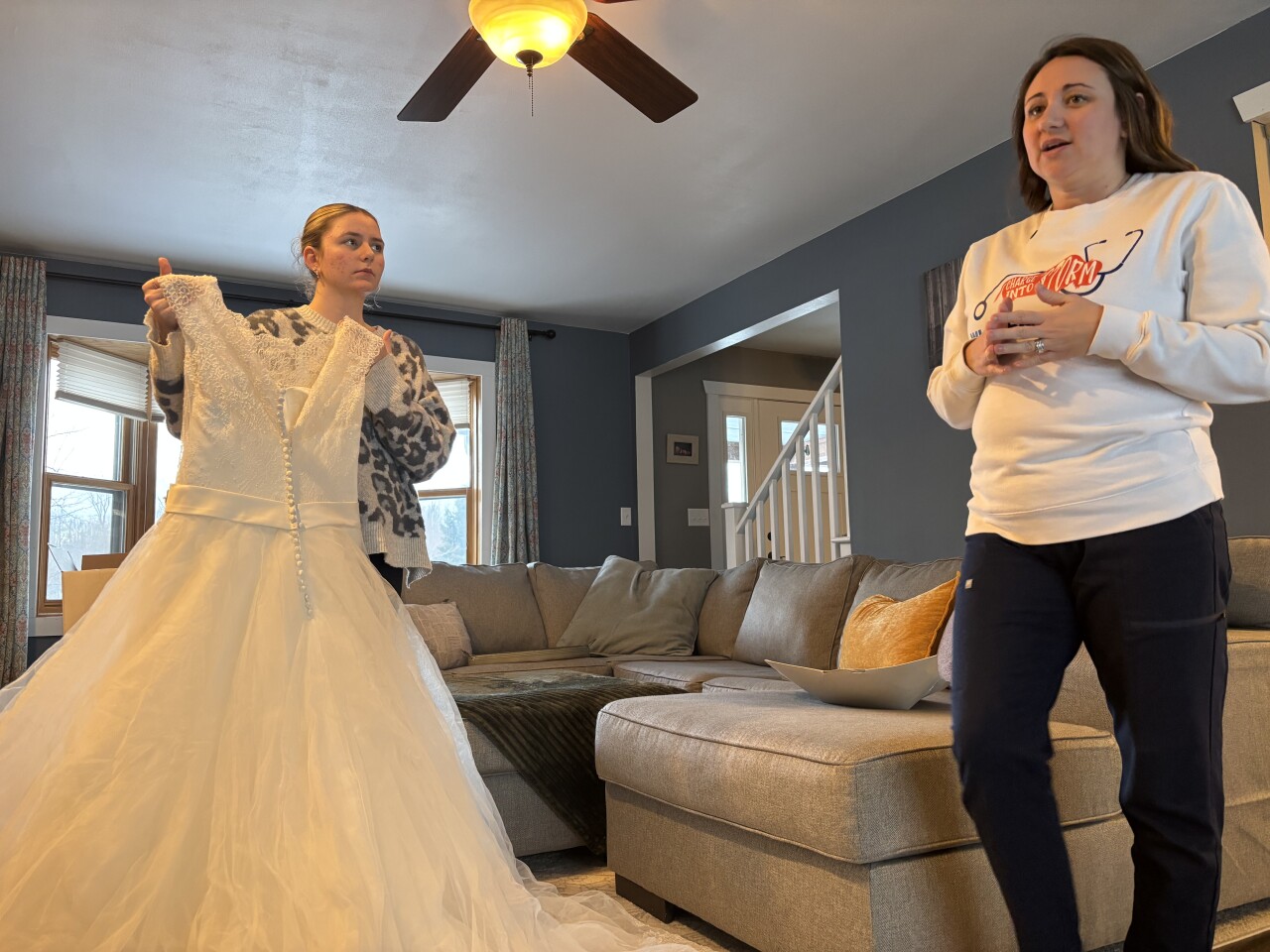 West Bend bride discovers wrong wedding dress 11 years after preservation