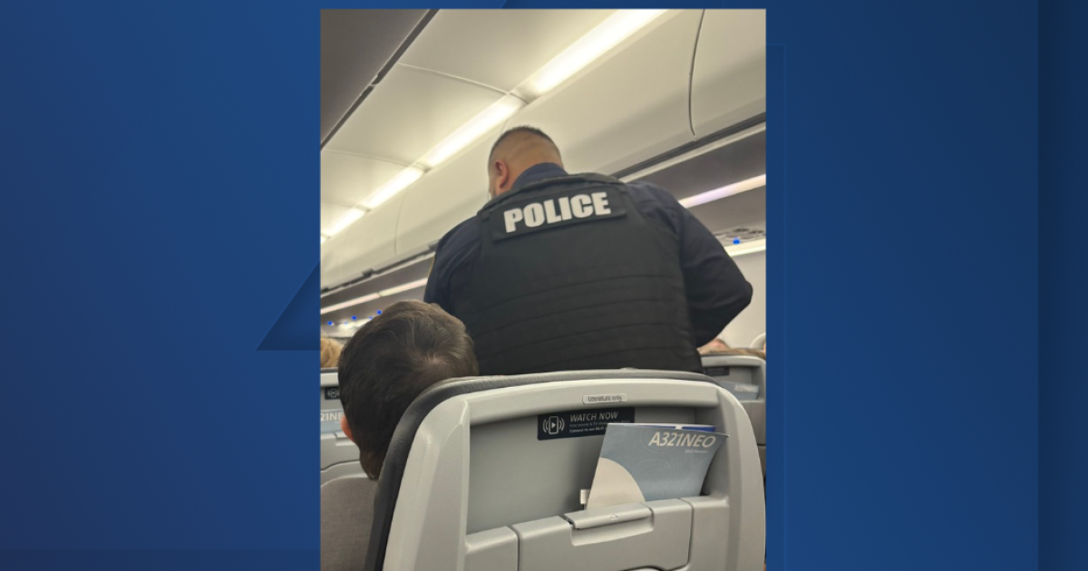 Flight 1045 Flight with 4 Congressmen diverted to KCI Tuesday for ‘disruptive ...