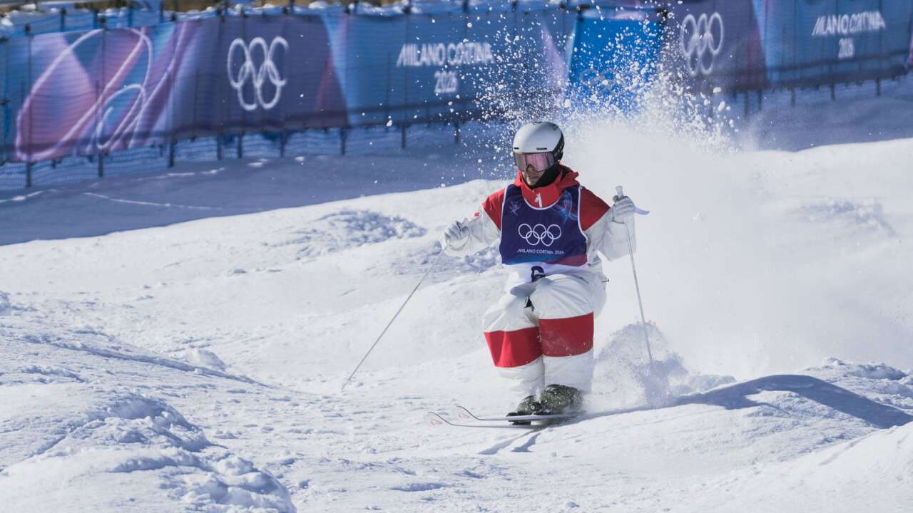  Ikuma Horishima tops men's moguls qualifying, two U.S. men advance