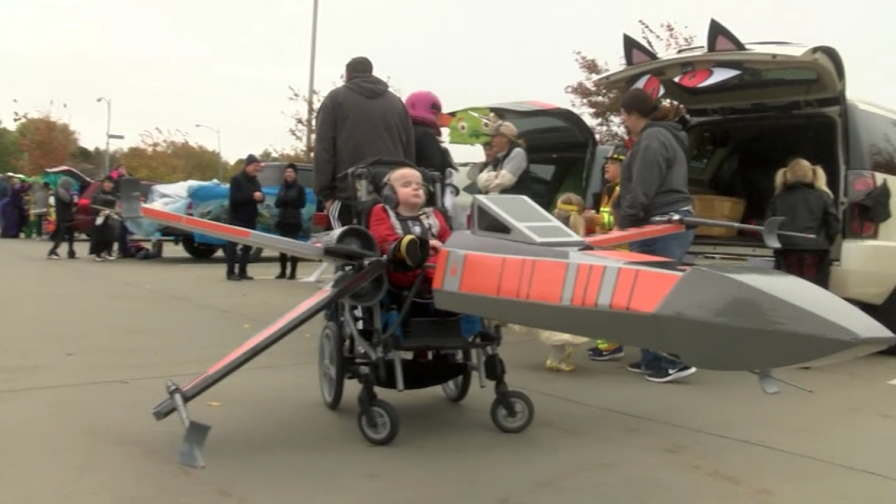 Nebraska Boy Gets Custom Built Star Wars X Wing Fighter Halloween Costume For His Wheelchair