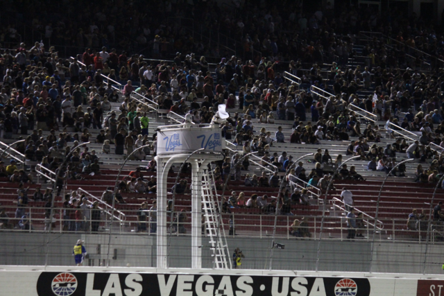 PHOTOS: Ben Rhodes takes the checkered flag at Las Vegas 350