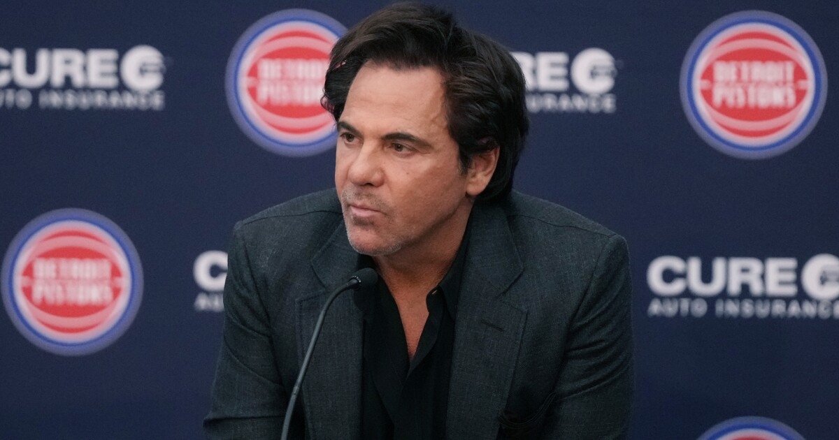 Pistons owner Tom Gores puts in bid for Detroit to get a WNBA team Pistons owner Tom Gores puts in bid for Detroit to get a WNBA team