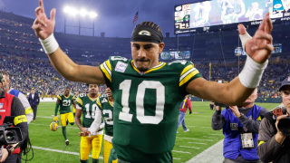 Green Bay Packers' Jordan Love leaves the field after an NFL football game against the Cincinnati Bengals, Sunday, Oct. 12, 2025, in Green Bay, Wis.