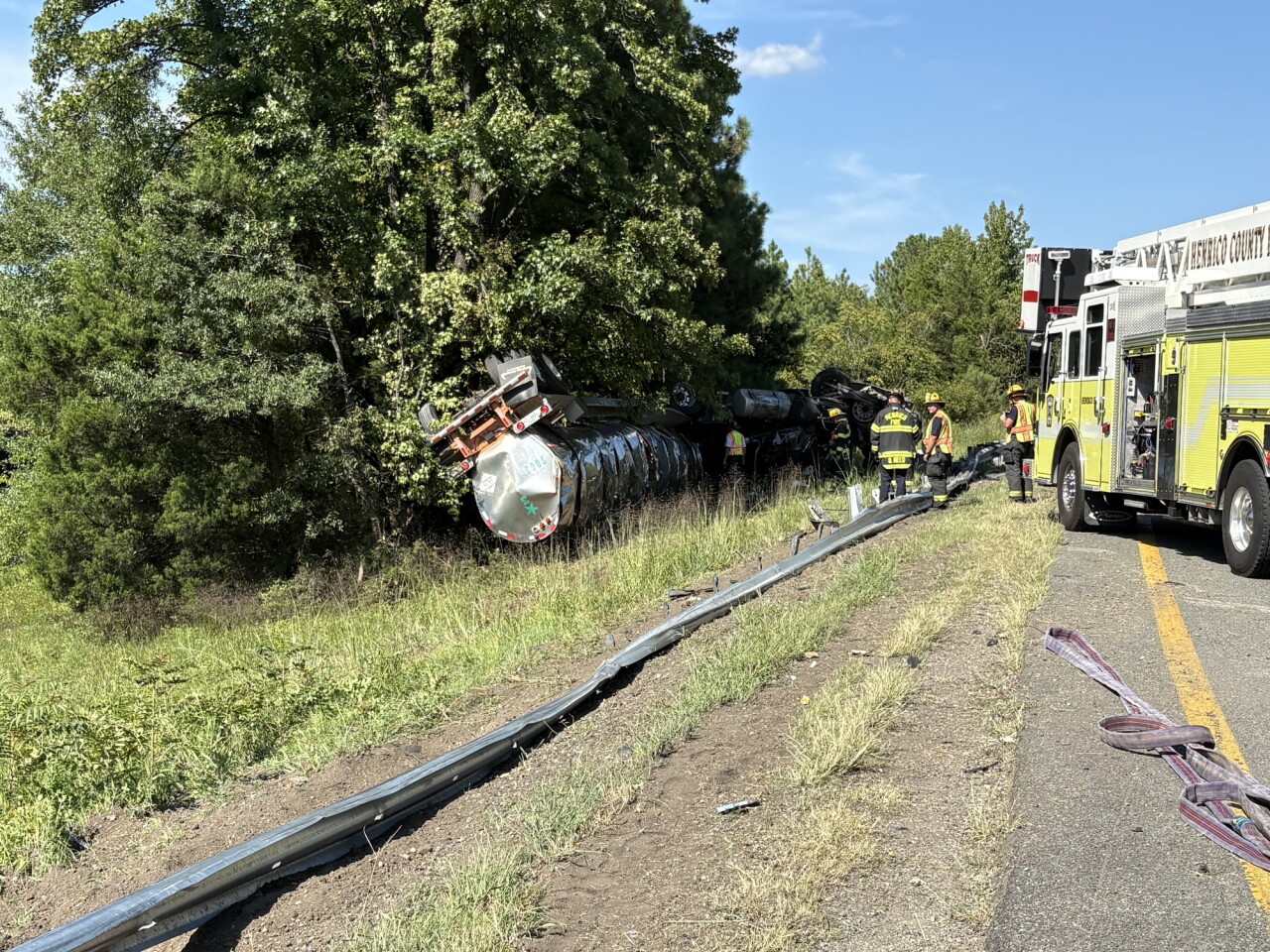 I-95 North shut down in Hanover after tanker truck overturns, spills fuel
