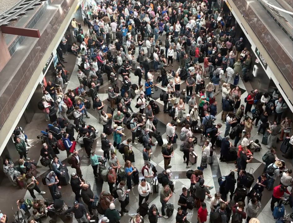 cause of widespread power outage at Denver International Airport could take days to determine officials say.png