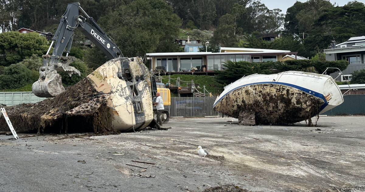Here's why Morro Bay Harbor Patrol is demolishing several boats - Vimarsana News
