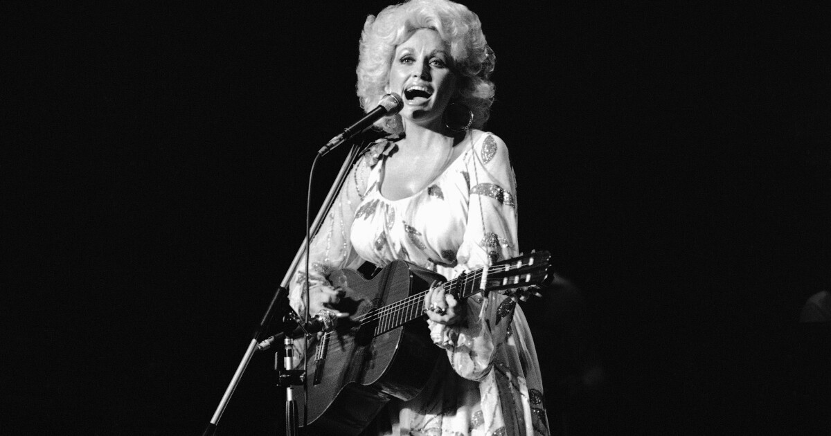 Gov. DeSantis orders Florida flags to half-staff through Sept. 1 following Dolly Parton's death