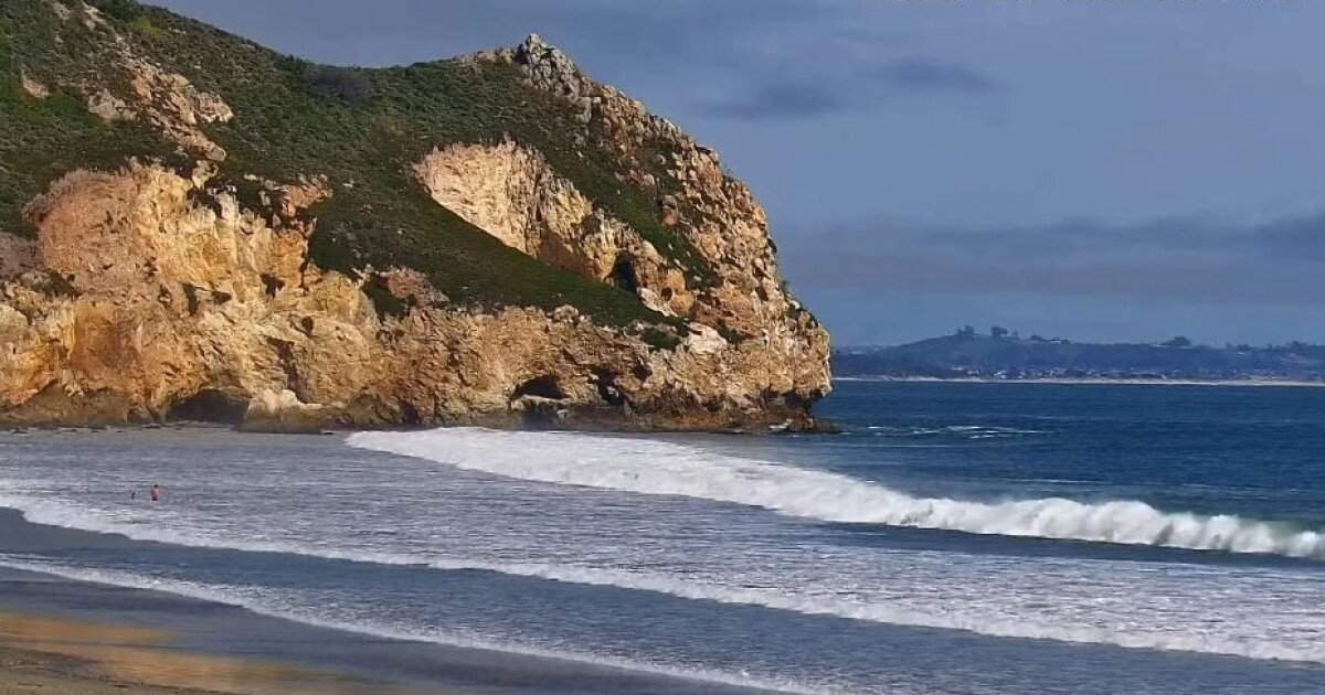 Marine layer lingering by the coast while temps warm up in the interior valleys - Vimarsana News