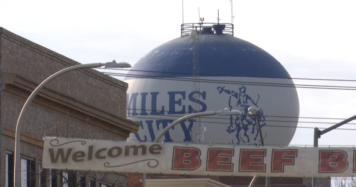 Bottled water distributed in Miles City as city works to fix water problems - Vimarsana News