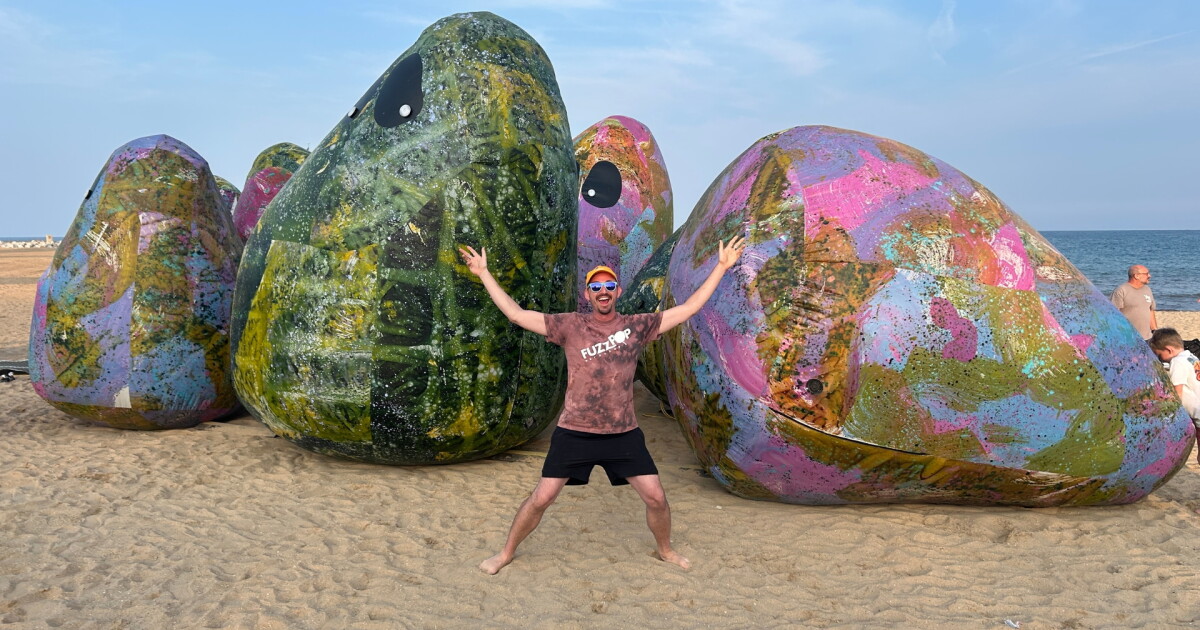 ArtBlaze transforms Milwaukee shoreline into art extravaganza