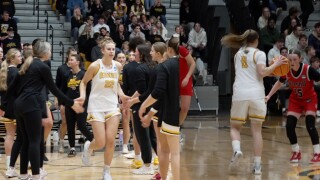 UWO women's basketball players