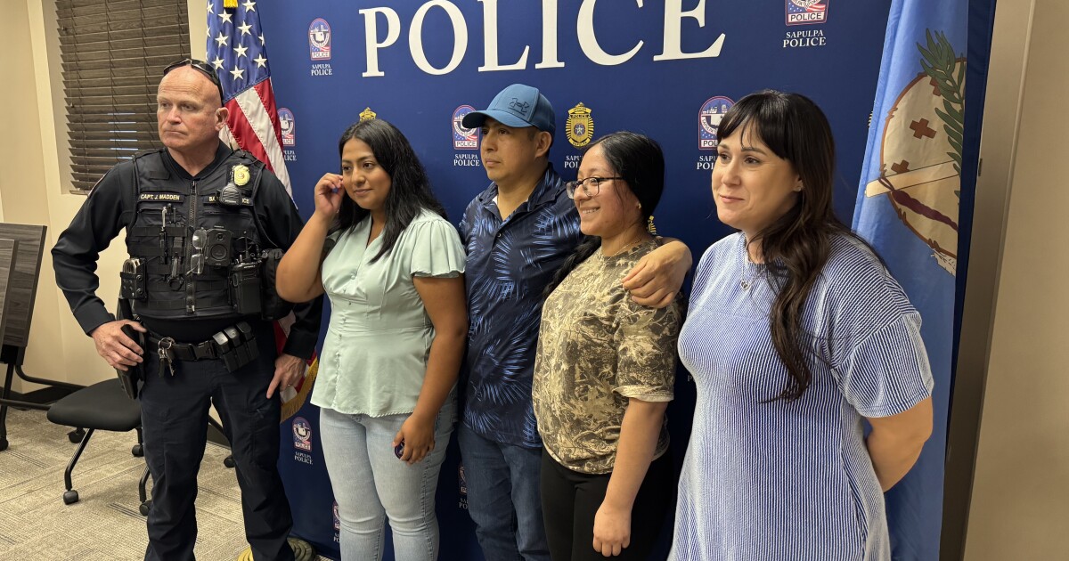'Her whole life is a miracle': Kidnapping victim, Sapulpa police reunite