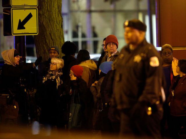 Photos: Gunman opens fire at Chicago's Mercy Hospital