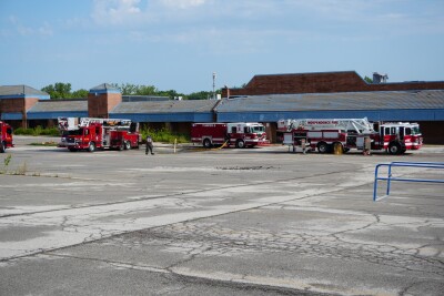 Independence strip mall fire
