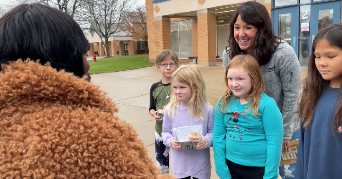 A children's story leads to real life kindness at Fishers elementary school