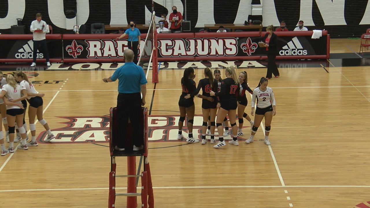 cajuns volleyball.jpg