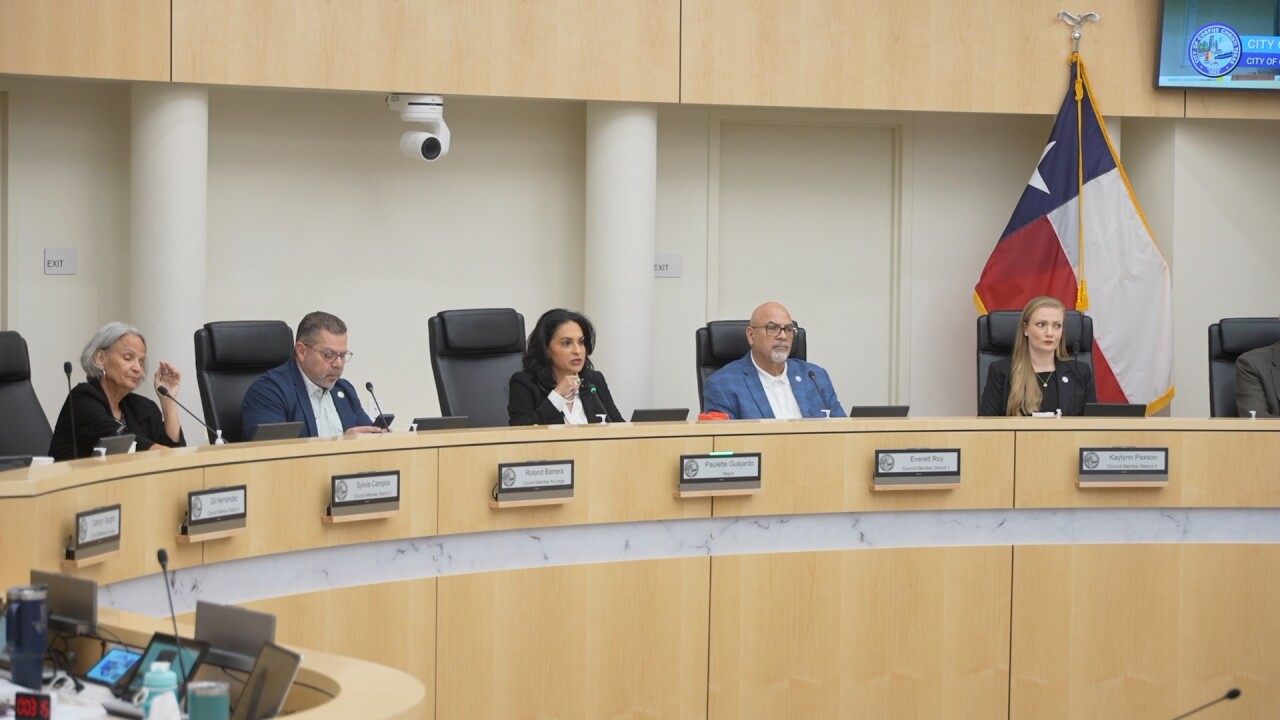 CITY COUNCIL PHOTO.jpg