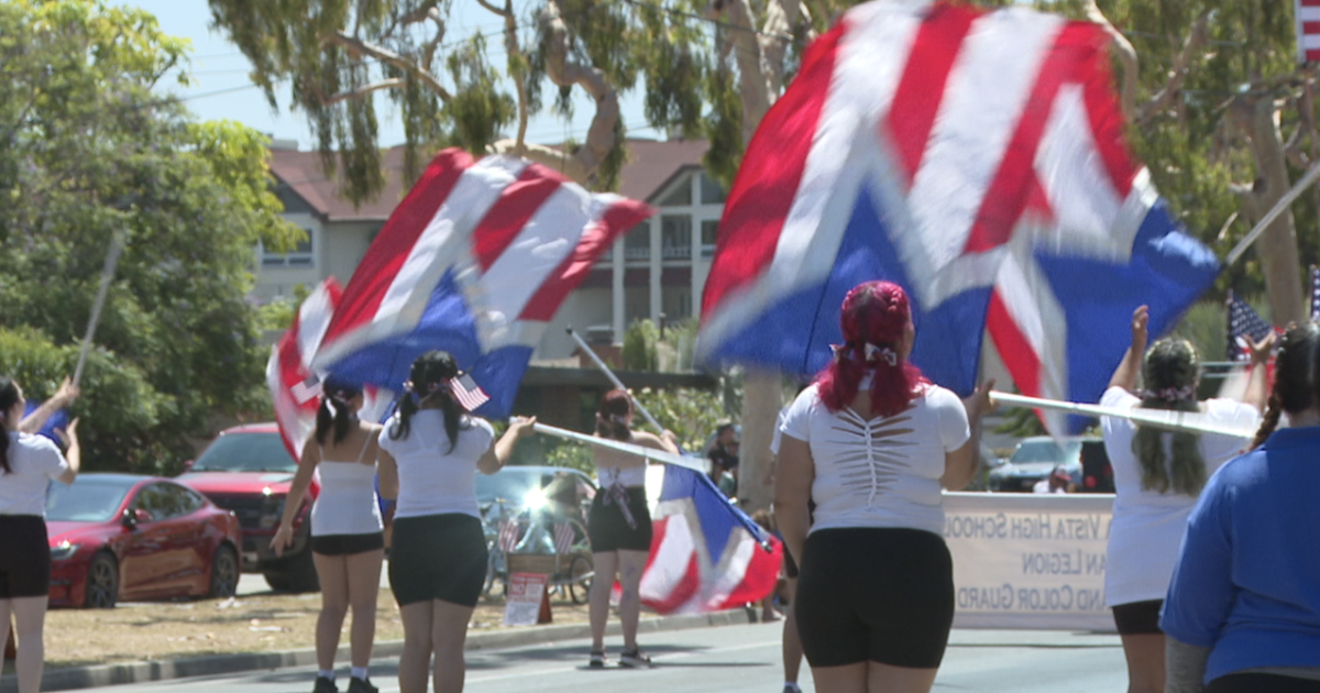 Multiple US Cities Celebrate Independence Day with Parades, Fireworks, Large Crowds