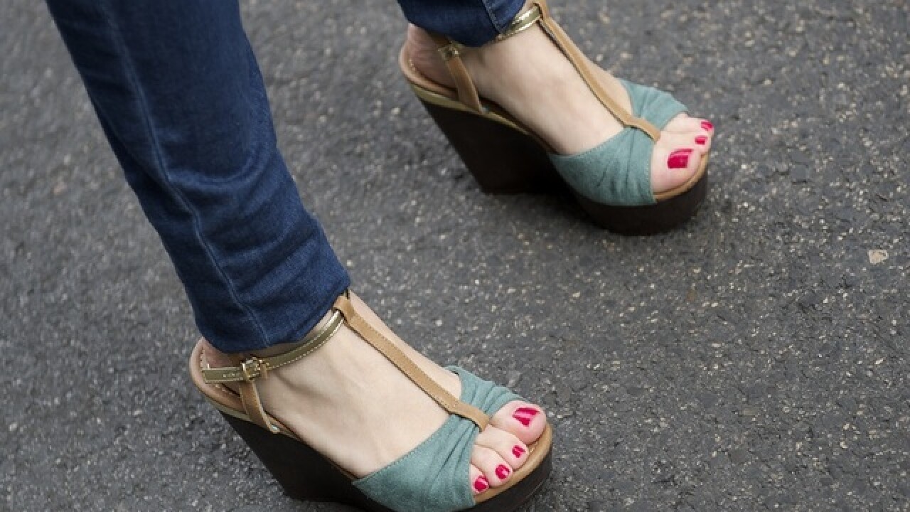 N.C. school district bans skinny jeans, leggings