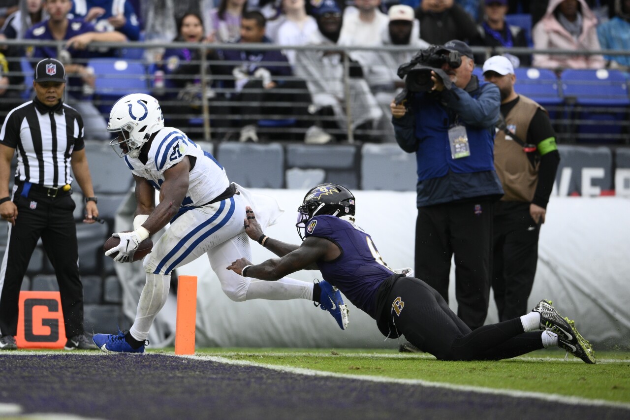 Colts Ravens Football