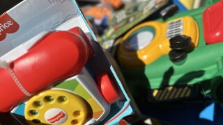 Sierra Vista Fire & Medical Services collecting toys for 700 families in Sierra Vista, surrounding area