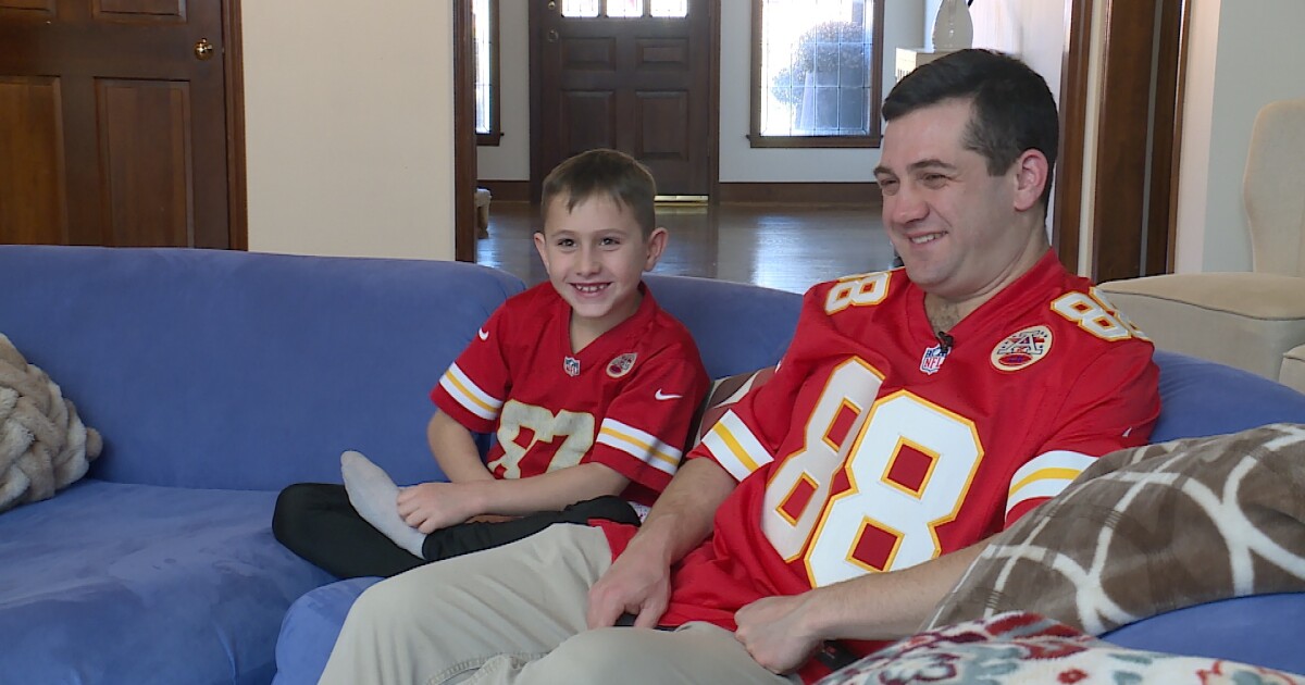 From Missouri to Kansas: Chiefs fans committed to keeping traditions alive