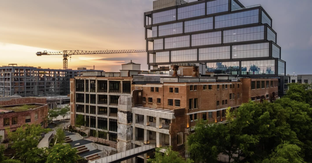 Technology giant Oracle signs a new lease for 116,000 square meters in the Neuhoff District Technology giant Oracle signs a new lease for 116,000 square meters in the Neuhoff District