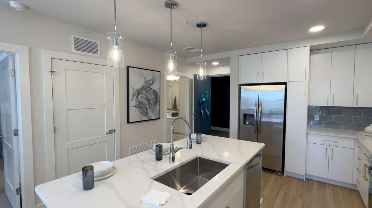 Aspire Naples inside unit